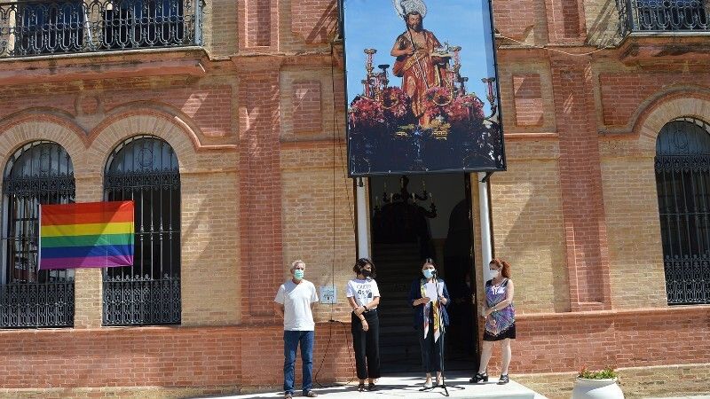 San Juan del Puerto conmemora el Día Internacional del Orgullo LGTBI +