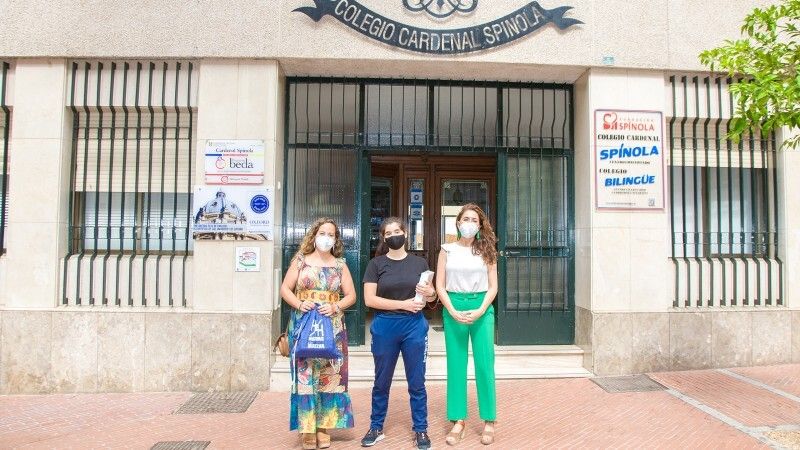 Una alumna del Cardenal Spínola recibe el primer premio del Certamen de Relatos de Agua Inteligente de Andalucía