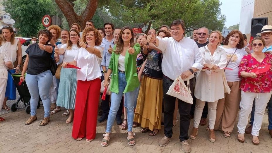 El PSOE cierra campaña apelando al voto indeciso y 'a la defensa de los servicios públicos'