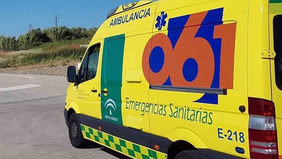 Un trabajador sufre un accidente mortal con una máquina de obra en Lepe