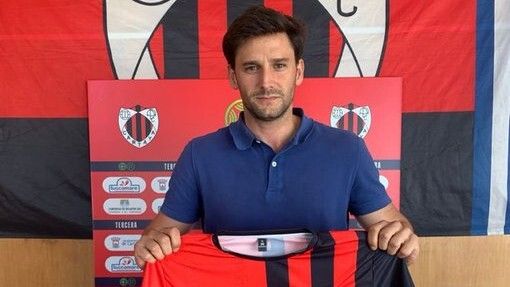 Mario Díaz seguirá aportándole su experiencia al centro del campo del Cartaya