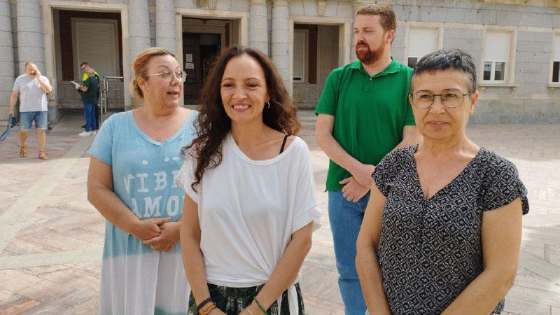 Por Andalucía se compromete con las trabajadoras de ayuda a domicilio a “recuperar su gestión pública”