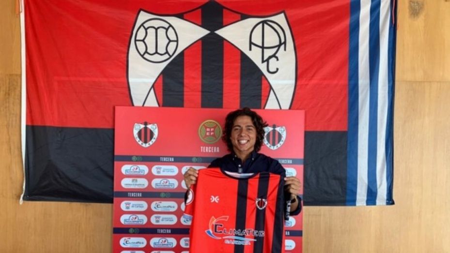 El Cartaya abre su lista de refuerzos con el lateral recreativista Pepe