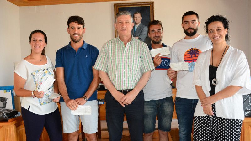 El Ayuntamiento de Palos entrega 56.000€ en ayudas a la vivienda a varios jóvenes de la localidad