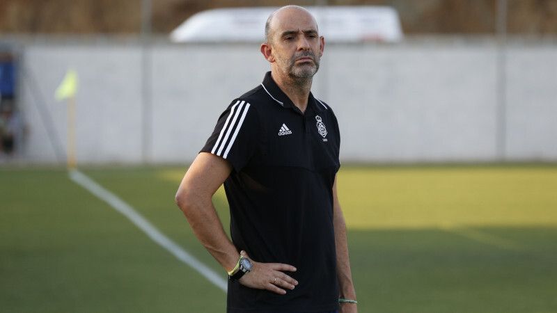 Monteagudo: “Vamos a fichar un delantero y si puede ser top”