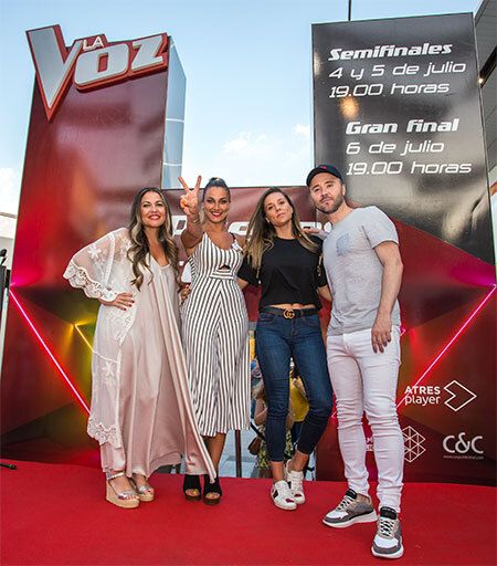 Adriana Violeta, brillante vencedora en la final onubense del casting Gana con tu Voz