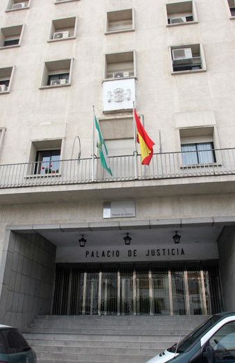 Absueltas madre y abuela de un delito de lesiones hacia una niña por falta de pruebas