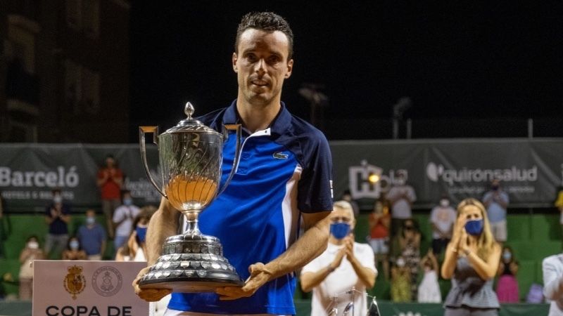 Roberto Bautista conquista con poderío la 95º Copa del Rey