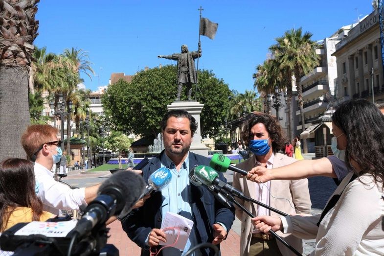 El PP culpa al Ayuntamiento de los retrasos de las licencias de actividad