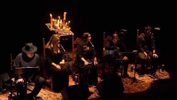 El espectáculo 'Palabras de Amor' llenará de música y poesía el ciclo 'Las Tardes del Foro'