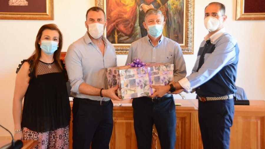 Un iPad de premio a un estudiante palermo por su expediente de bachillerato de 9,95