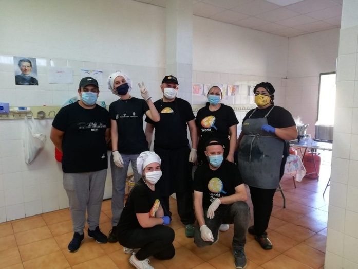 La Asociación Juvenil Carabela finaliza la cocina de emergencia social con 1.500 menús
