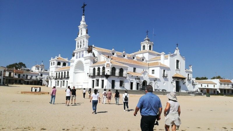 Agentes de viajes españoles y periodistas italianos conocen la oferta turística de Huelva