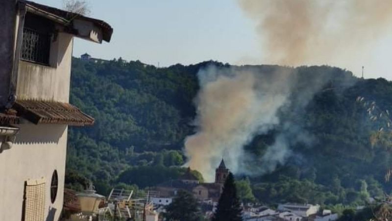 El Infoca da por extinguido un incendio en Galaroza