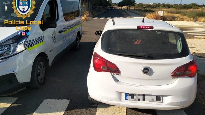 A juicio tras ser pillada 'in fraganti' en Lepe haciendo prácticas de conducción con el vehículo de su pareja