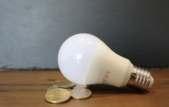 Ahorro energético en casa: hábitos de consumo que debes cambiar