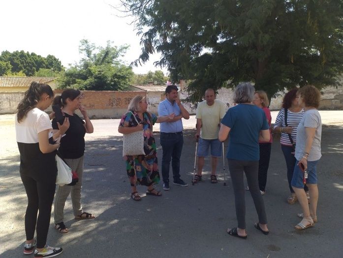 'Indignación' en Huerto Paco por el desalojo de una bolsa de aparcamientos para su urbanización