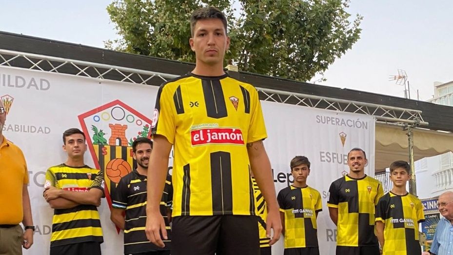 El San Roque de Pavón compite pero cae ante el Mérida en su presentación (0-1)