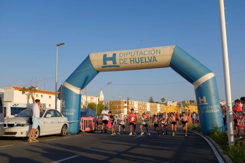 Santiago Javier Muros y Beatriz Sequeira ganan la Milla Ciudad de Ayamonte