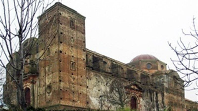 Nace en Castaño del Robledo un festival de música en torno a su iglesia inacabada