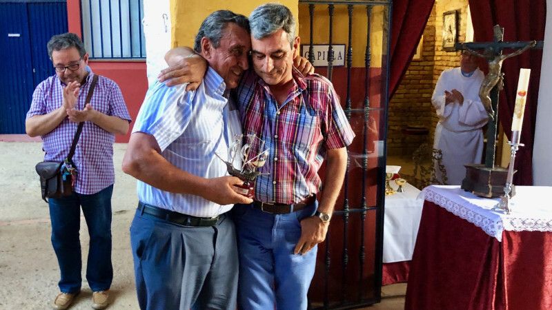 El ganadero Fernando Cuadri recibe el Premio Colombinas de Honor en reconocimiento a su trayectoria