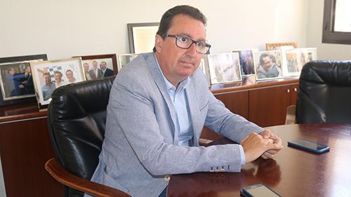 Manuel Andrés González insiste en su compromiso con la Huelva-Cádiz, 'un proyecto bandera del PP'