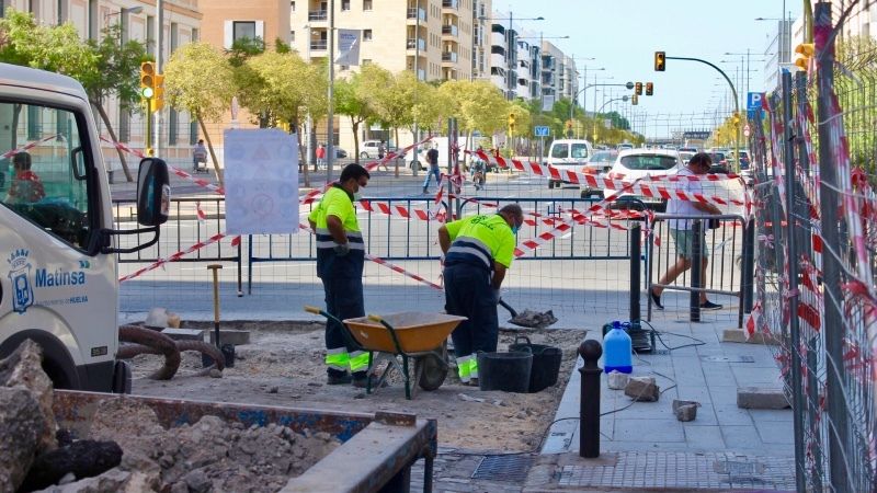 El Ayuntamiento busca eliminar el riesgo de accidentes en Duque de la Victoria con un paso de peatones sobre un resalto