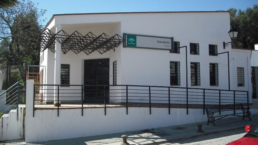 Dan negativo todos los contactos del párroco de Aroche, que tendrán que cumplir el aislamiento