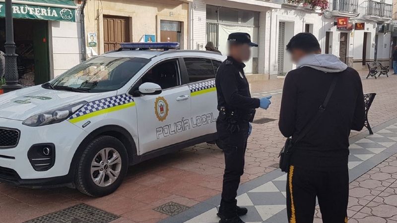 La Policía Local de Cartaya interpone 36 denuncias por botellones y 33 por no llevar mascarilla