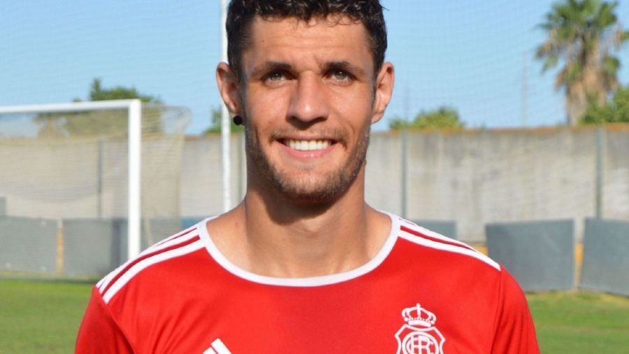 Matheus: 'Para mi carrera es muy importante venir a un club de las características del Recre'