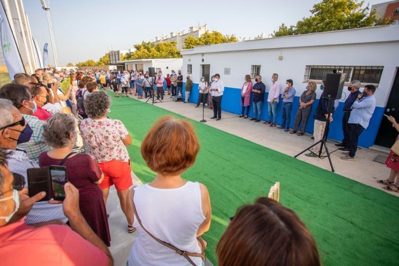 Homenaje a Julián Contreras en la inauguración del campo del Torrejón