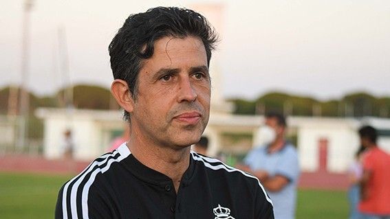 Alberto Gallego se muestra “satisfecho” con el trabajo y reconoce que “ha sido un partido mayúsculo de todos los jugadores”