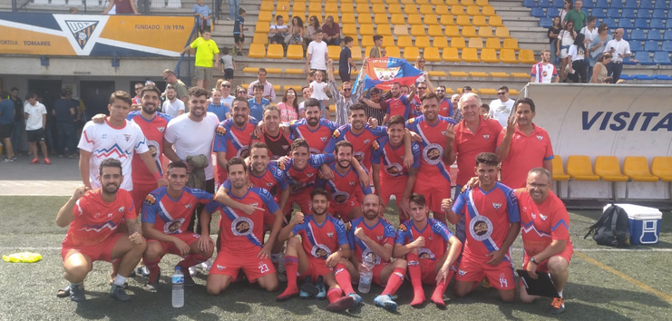 El Aroche logra su primera victoria y el Isla Cristina su primera derrota con goleada