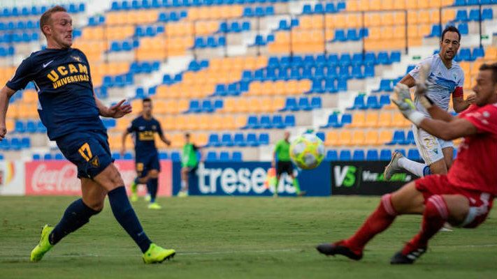 Aketxe: 'El Recre es un gran club, con un campo espectacular y una gran afición detrás”