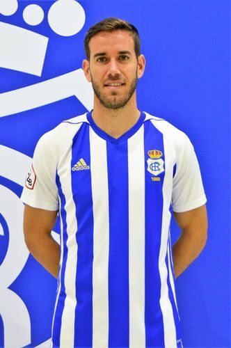 Carlos Fernández se va con 'la enorme satisfacción de haber defendido con orgullo los colores del Decano'