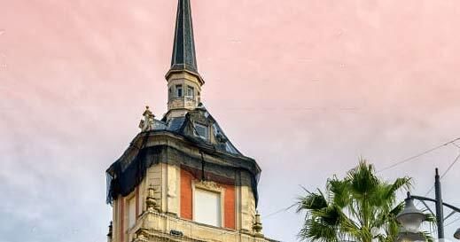 El PP reclama la rehabilitación integral de edificios emblemáticos de la capital con graves deficiencias