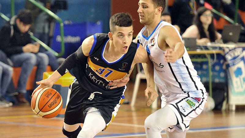 El Enrique Benítez gana un amistoso al Olhanense (66-77)