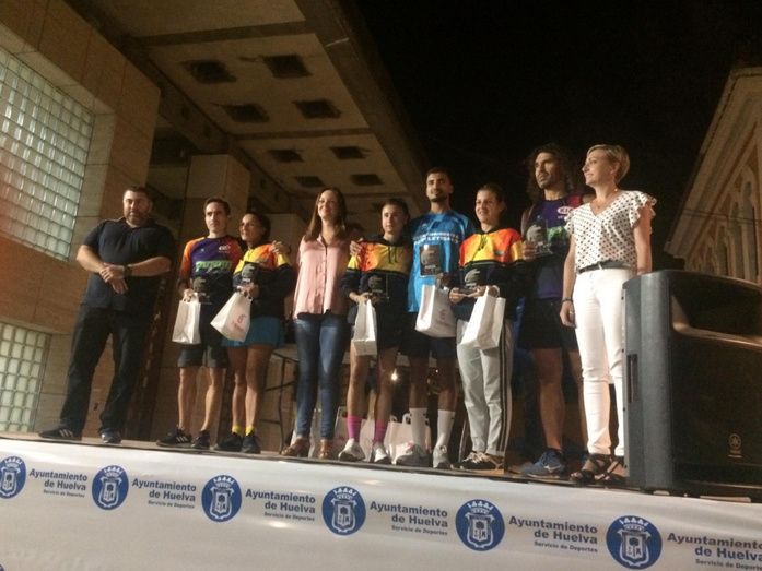 Zakaria Boufaljat y Paula Rodríguez reinan en la Nocturna de Huelva 