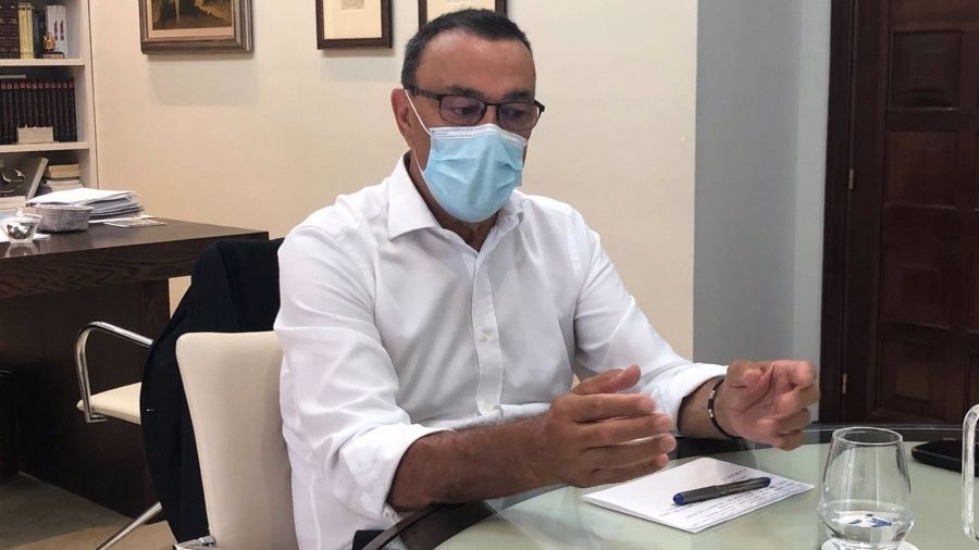 Caraballo dice que la planta fotovoltaica del Andévalo pone de manifiesto la 'energía infinita' de la provincia