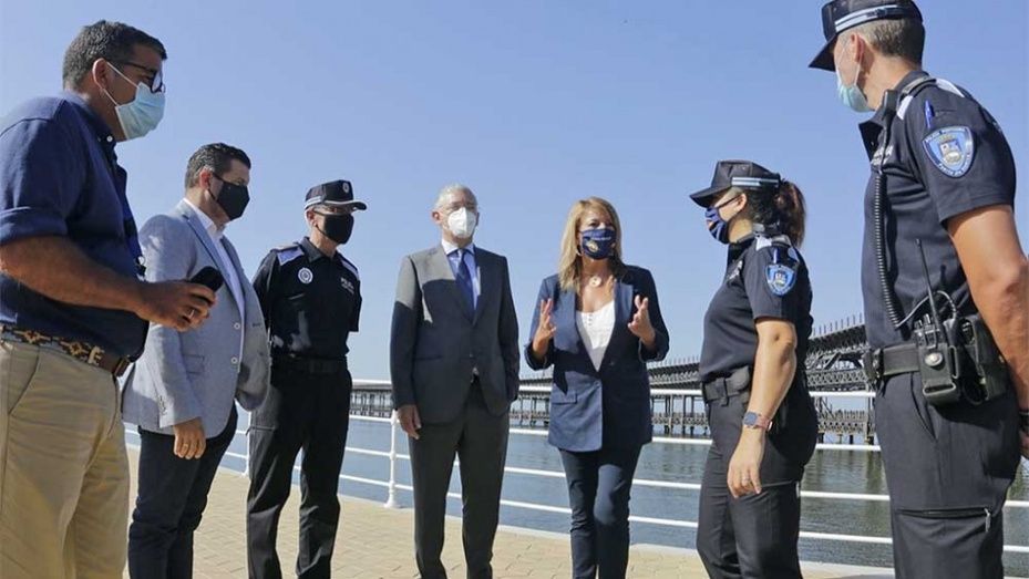 La Policía Portuaria presenta a los ciudadanos sus nuevos uniformes
