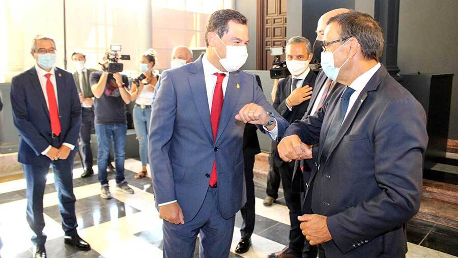 Caraballo exige a la Junta más fondos para que los ayuntamientos puedan actuar contra la pandemia