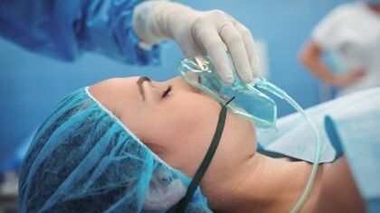 ¿Por qué hay que ayunar antes de una operación?