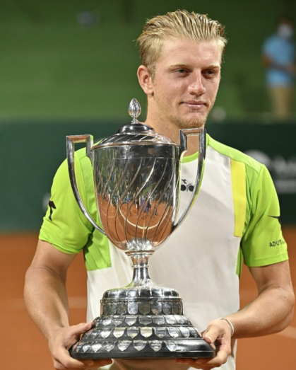 Alejandro Davidovich se alza ante Feliciano López con la 96ª Copa del Rey