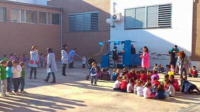 Niños sin libros en el Juvenal de Vega