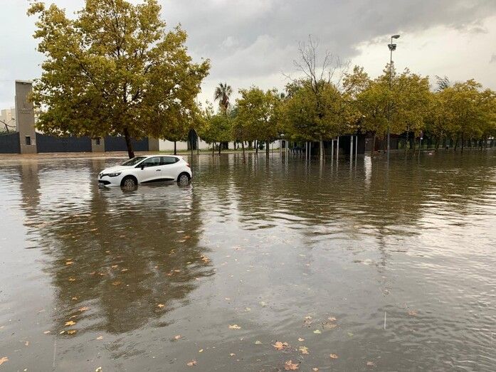 Inundaciones en Huelva: viviendas anegadas y calles convertidas en ríos en la Costa