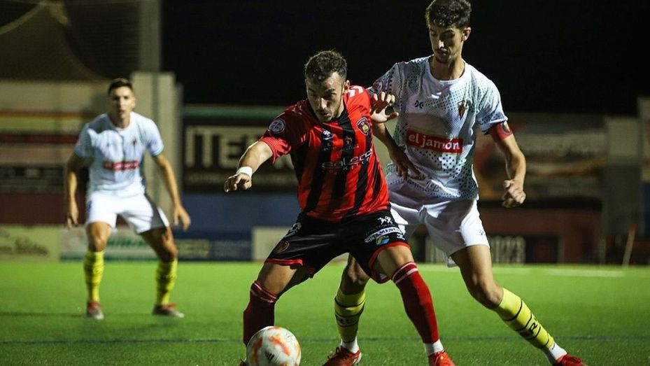 Antonio López derrumba al Puente Genil y le da al San Roque un sufrido pase en la Copa RFEF (0-1)