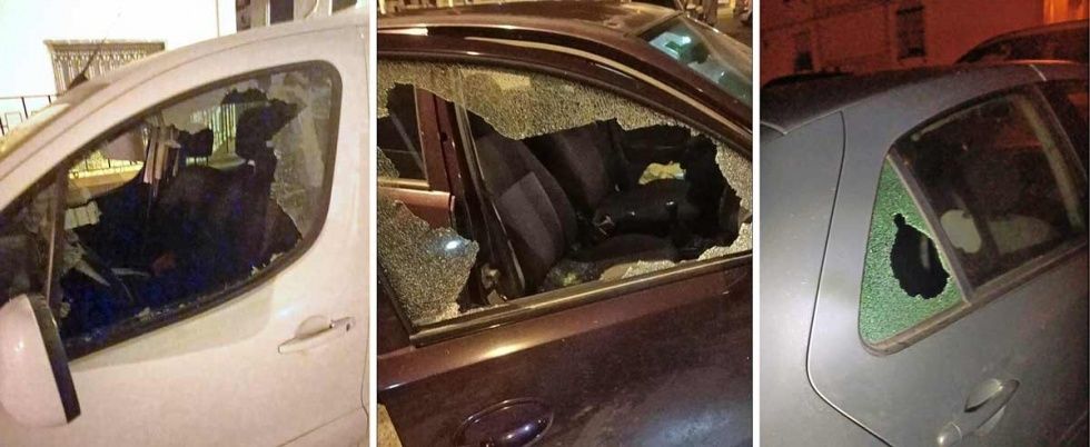 Detenidos en Cartaya dos individuos por el robo en el interior de 20 vehículos