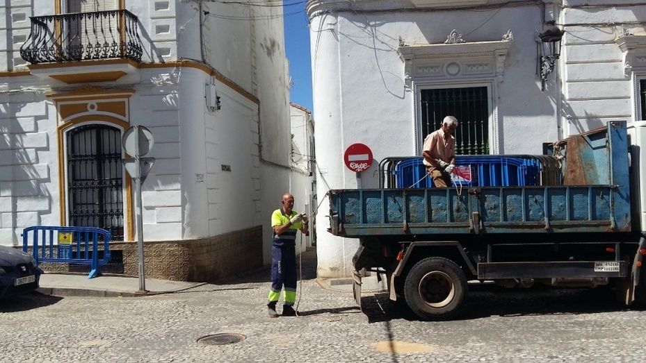 El Ayuntamiento de Aracena avisa de que retirará con grúa los vehículos que estén aparcados en los tramos del recorrido de la Vuelta a España