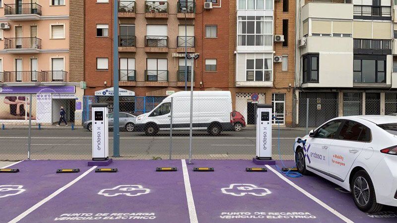 Cómo ahorrar al máximo si se tiene un coche eléctrico