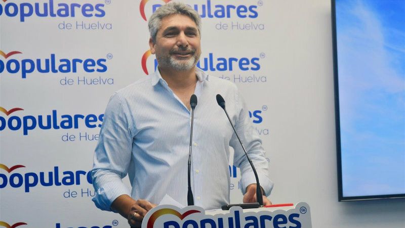 Juan José Cortés, que le ve las orejas al lobo, asegura que sería 'lamentable' no poder seguir defendiendo su causa desde el Congreso